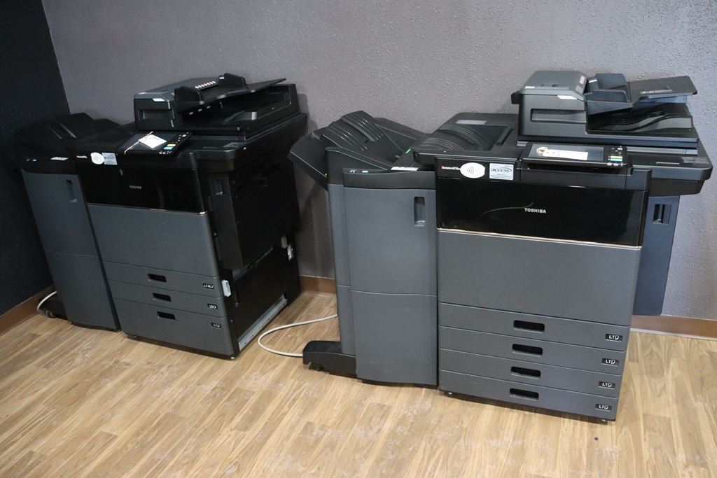 Item Image for 18 Copiers/printers