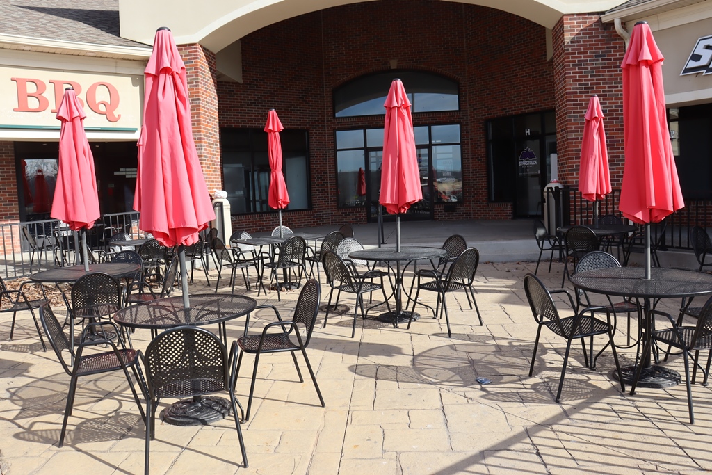 Item Image for Rolling Smoke Barbeque