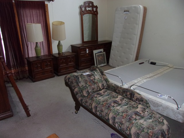 Item Image for Late Dave & Barbra Baum Estate