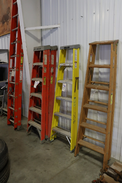 Item Image for 9 Trucks, 3 Vans, 9 Trailers, Portable Air, Fork Lift, Service Equipment