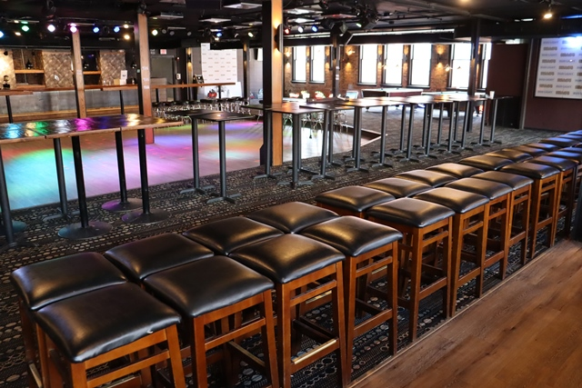 Item Image for Four Bars/Nightclubs - Speakers, Lights, Bar Equipment