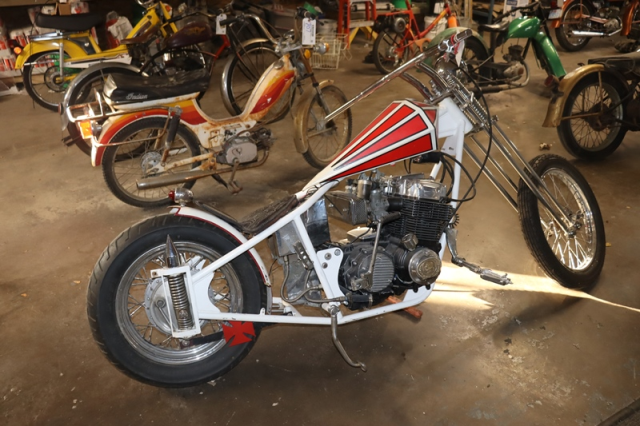 Item Image for One Auction! Large Offering! 1000 lots!