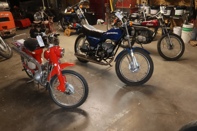 Item Image for One Auction! Large Offering! 1000 lots!