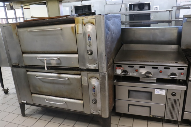 Item Image for One Auction! Large Offering! 1000 lots!