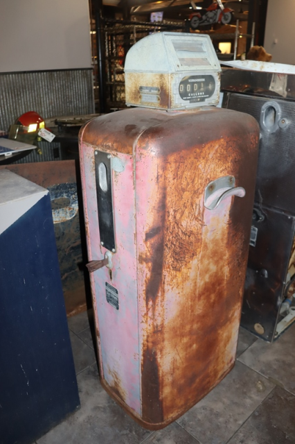 Item Image for One Auction! Large Offering! 1000 lots!