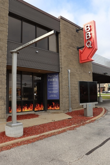 Item Image for 2 Smokers, Full Kitchen, Hi Dollar Signage & More
