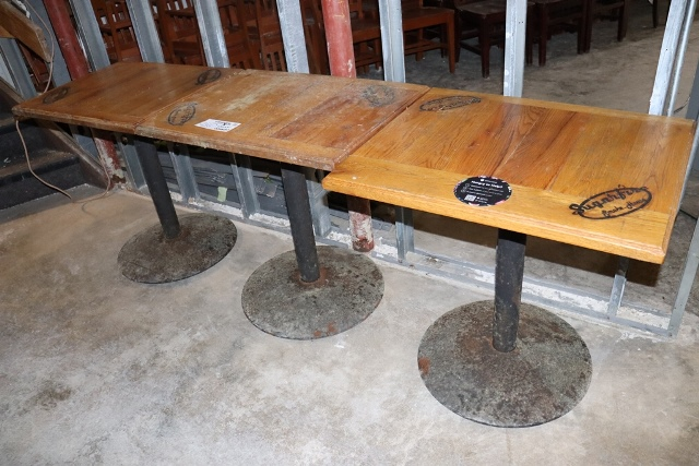 Item Image for 2 Smokers, Full Kitchen, Hi Dollar Signage & More