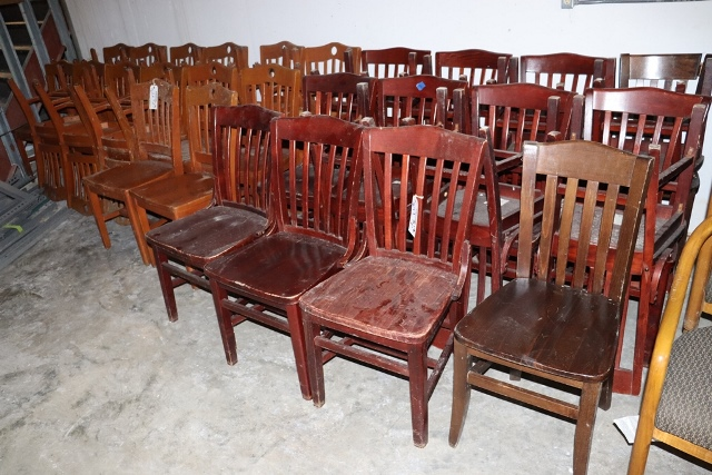 Item Image for 2 Smokers, Full Kitchen, Hi Dollar Signage & More