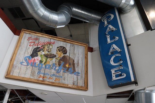 Item Image for 2 Smokers, Full Kitchen, Hi Dollar Signage & More