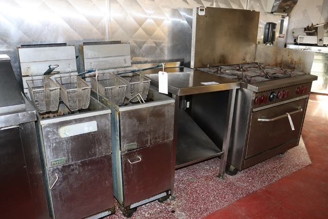 Item Image for 2 Smokers, Full Kitchen, Hi Dollar Signage & More