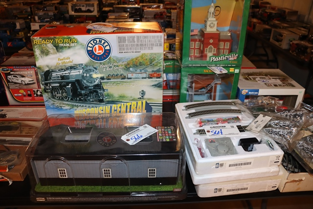 Item Image for 30 pedal cars - Massive amount of Collector Ford Tractors and Cars