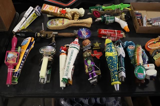 Item Image for Games - Decor - Pallet of LP's - Pizza - Kitchen Equipment - Tap Handle Collection