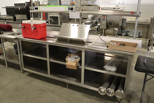 Item Image for Games - Decor - Pallet of LP's - Pizza - Kitchen Equipment - Tap Handle Collection