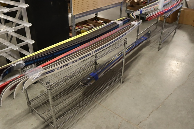 Item Image for Games - Decor - Pallet of LP's - Pizza - Kitchen Equipment - Tap Handle Collection