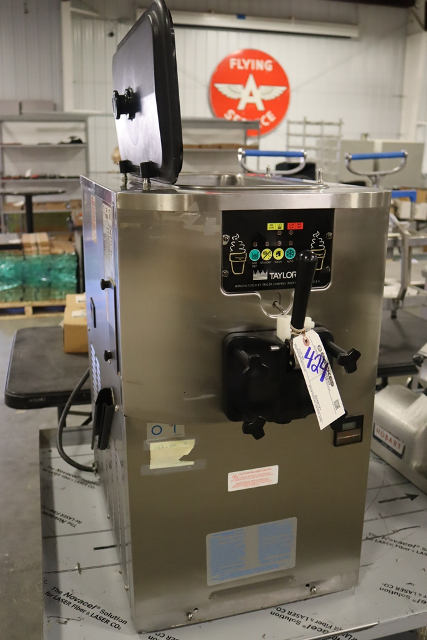 Item Image for Games - Decor - Pallet of LP's - Pizza - Kitchen Equipment - Tap Handle Collection