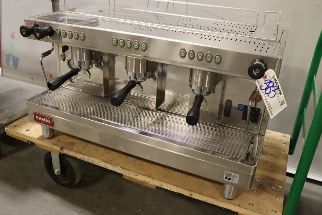 Item Image for Games - Decor - Pallet of LP's - Pizza - Kitchen Equipment - Tap Handle Collection