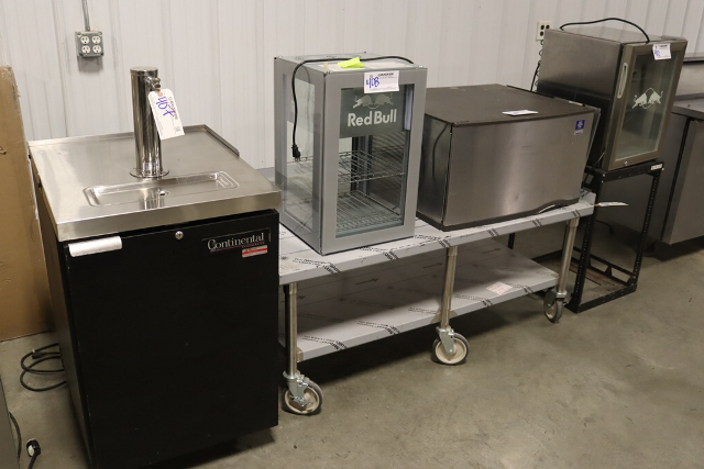 Item Image for Games - Decor - Pallet of LP's - Pizza - Kitchen Equipment - Tap Handle Collection