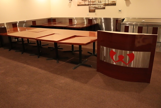 Item Image for Fabulous Seating! - Ice Cubers - Buffets and More