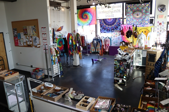 Item Image for Retail store with inventory and displays