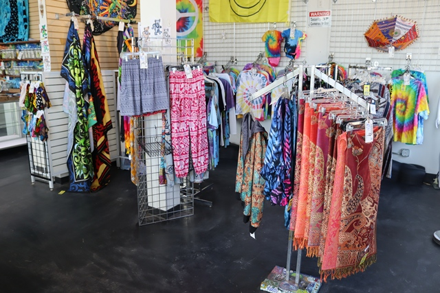 Item Image for Retail store with inventory and displays