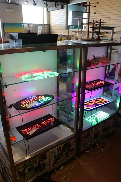 Item Image for Retail store with inventory and displays