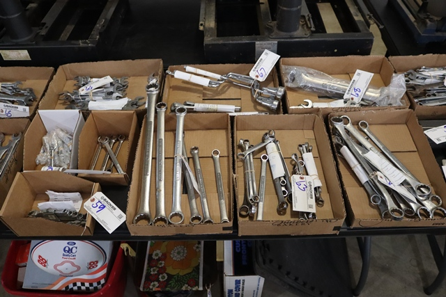 Item Image for Huge Offering of Hand & Power Tools, Woodworking & Shop Equipment - Oils & Lubricants