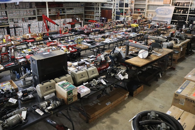 Item Image for Huge Offering of Hand & Power Tools, Woodworking & Shop Equipment - Oils & Lubricants
