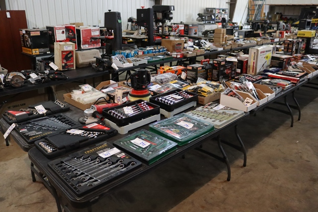 Item Image for Huge Offering of Hand & Power Tools, Woodworking & Shop Equipment - Oils & Lubricants