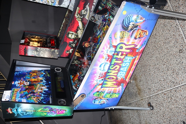 Item Image for Awesome offering of Arcade Games & Pizza Ovens