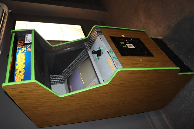Item Image for Awesome offering of Arcade Games & Pizza Ovens