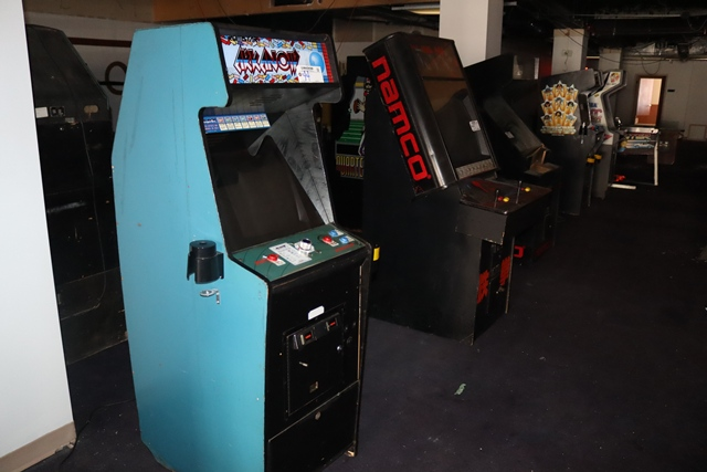 Item Image for Awesome offering of Arcade Games & Pizza Ovens