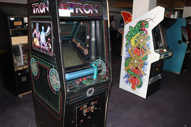 Item Image for Awesome offering of Arcade Games & Pizza Ovens