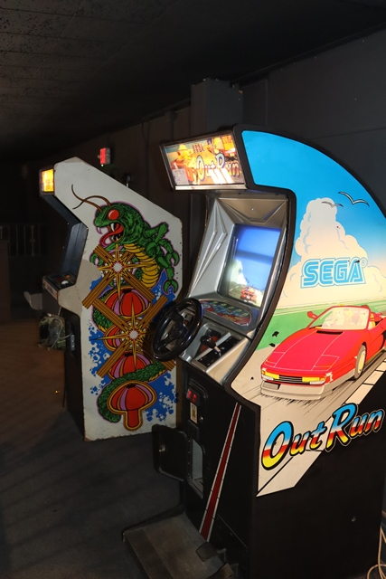 Item Image for Awesome offering of Arcade Games & Pizza Ovens