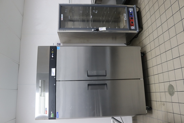 Item Image for Fantastic Like New Walk-In Coolers, Refrigeration, Complete Beer Tap System, Restaurant & Seating Online Auction