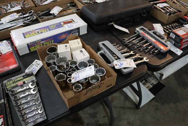 Item Image for Over 900 lots of Craftsman new hand and power tools