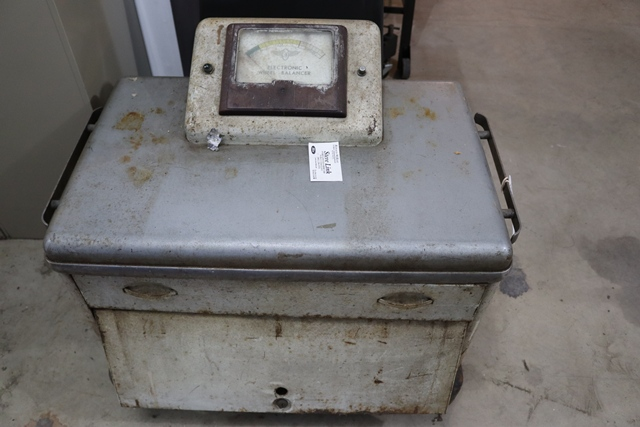 Item Image for Over 900 lots of Craftsman new hand and power tools