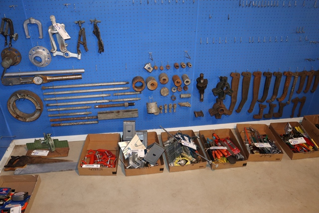 Item Image for Over 900 lots of Craftsman new hand and power tools