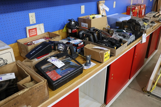 Item Image for Over 900 lots of Craftsman new hand and power tools