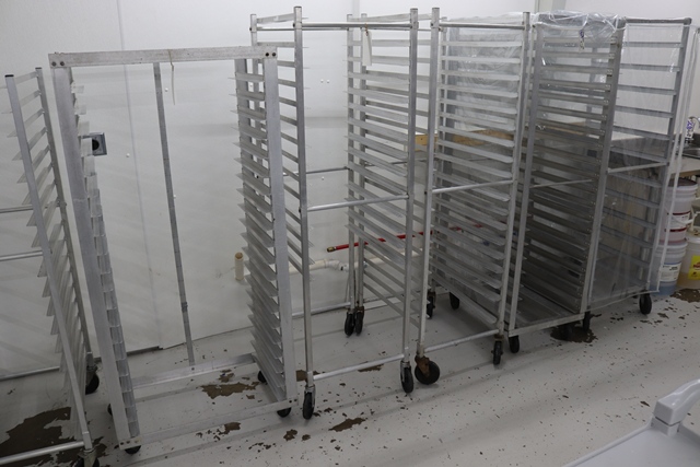 Item Image for Fantastic Full Service Facility