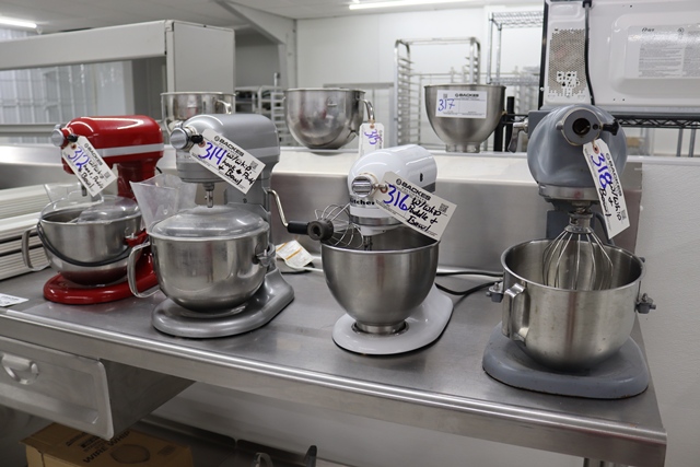 Item Image for Fantastic Full Service Facility
