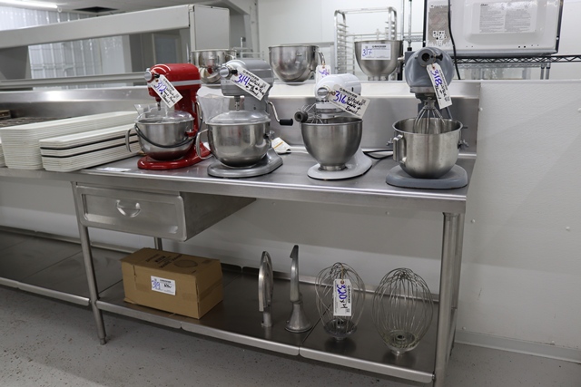 Item Image for Fantastic Full Service Facility
