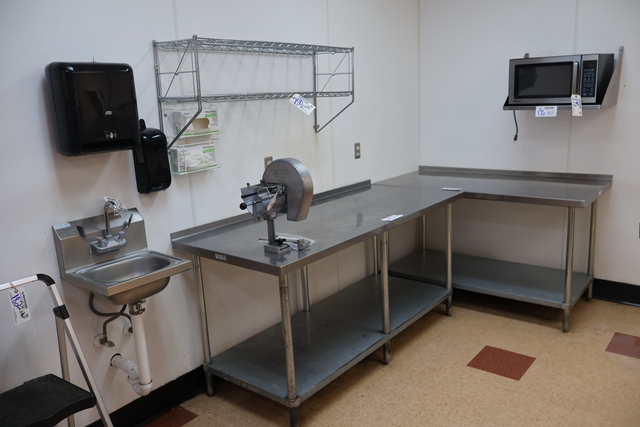 Item Image for Lindy's Subs & Salads