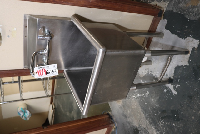 Item Image for Walk-In Cooler, Micro Matic Tap System, Refrigeration, & Bar Seating