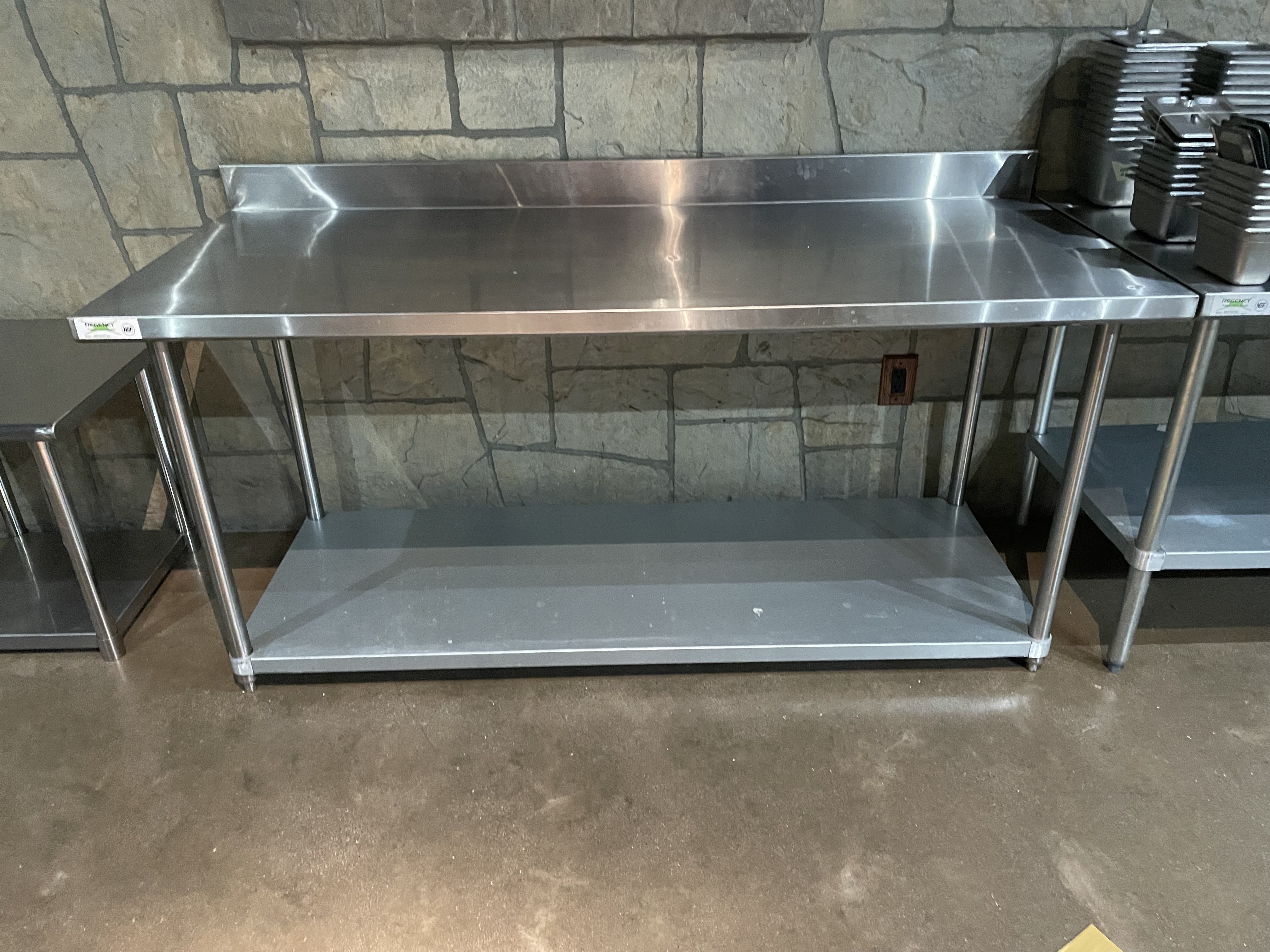 Item Image for Walk-In Cooler, Micro Matic Tap System, Refrigeration, & Bar Seating