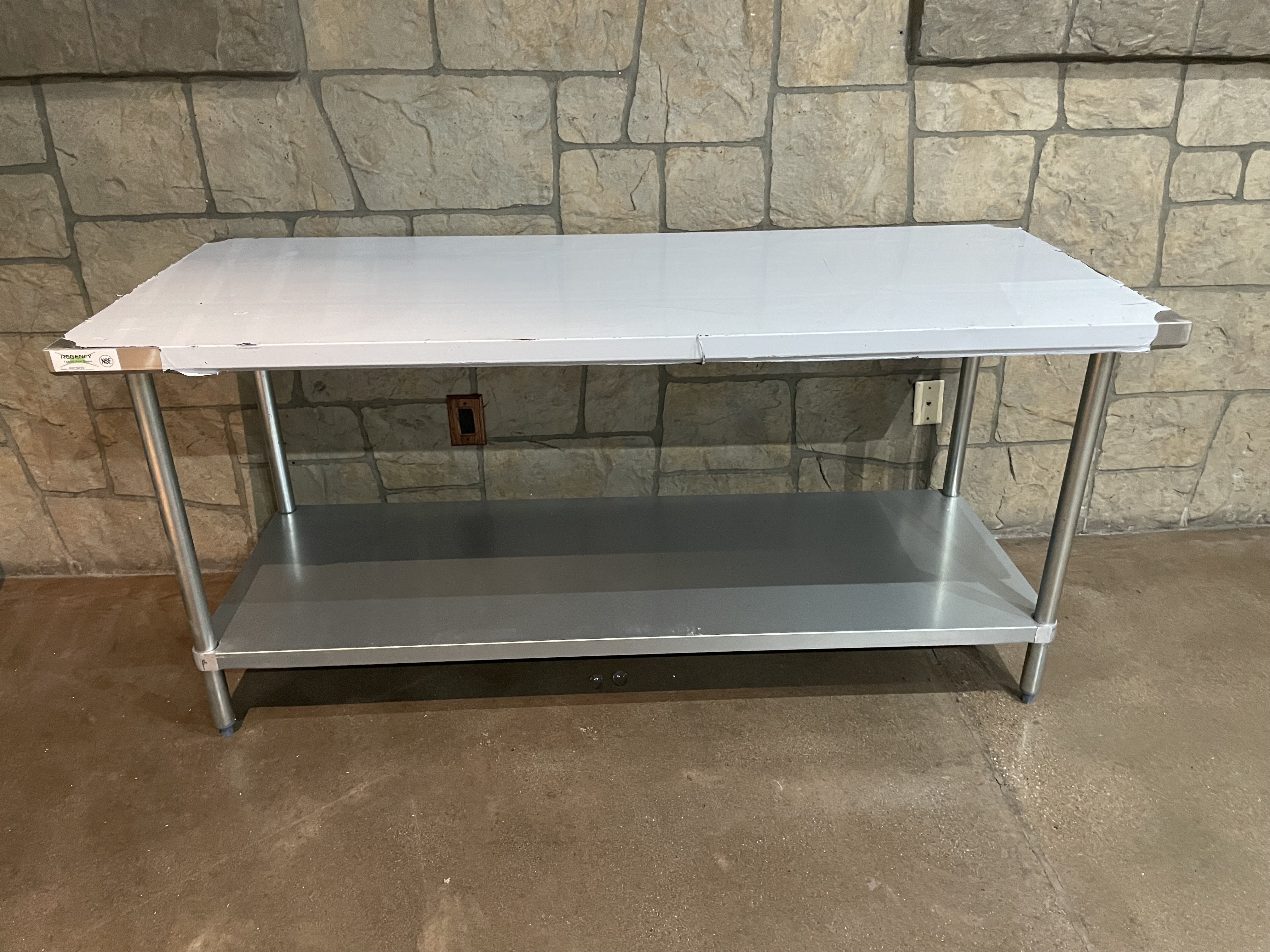 Item Image for Walk-In Cooler, Micro Matic Tap System, Refrigeration, & Bar Seating