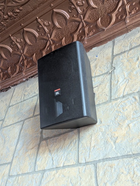 Item Image for Walk-In Cooler, Micro Matic Tap System, Refrigeration, & Bar Seating