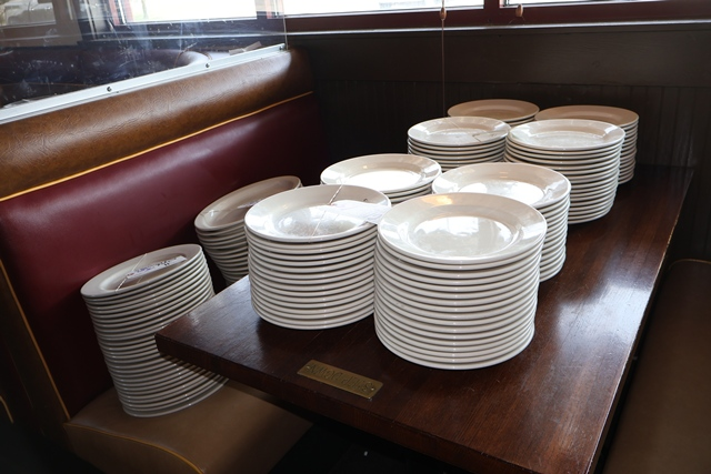 Item Image for Excellent Seating, Bar & Kitchen Equipment and Decor