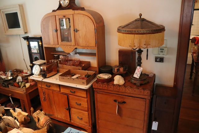 Item Image for Fabulous Collectible & Desirable Items