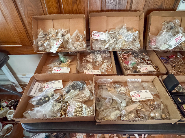 Item Image for Fabulous Collectible & Desirable Items