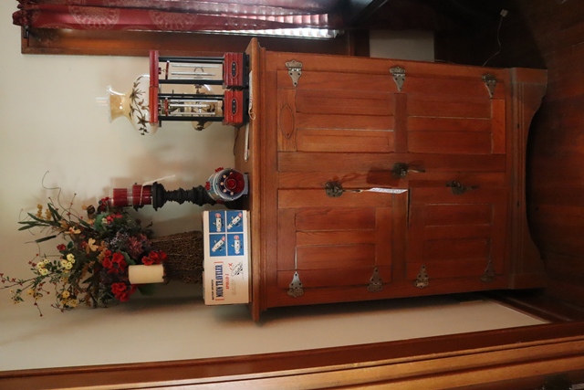 Item Image for Fabulous Collectible & Desirable Items